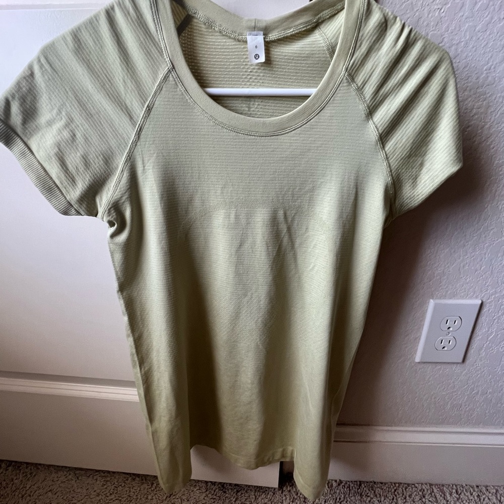 SWIFTLY TECH SHORT SLEEVE SHIRT 2.0